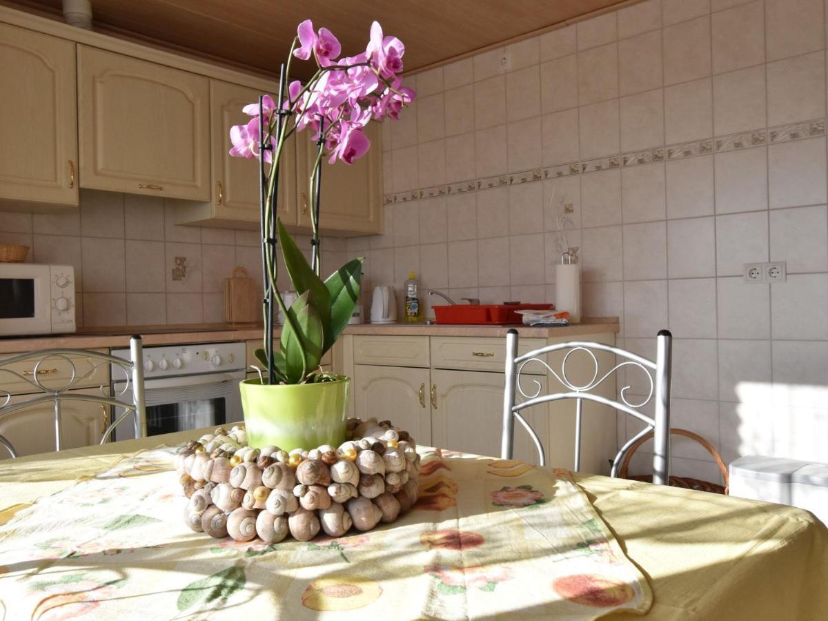 Spacious Apartment In Brusow With Garden Kropelin Luaran gambar