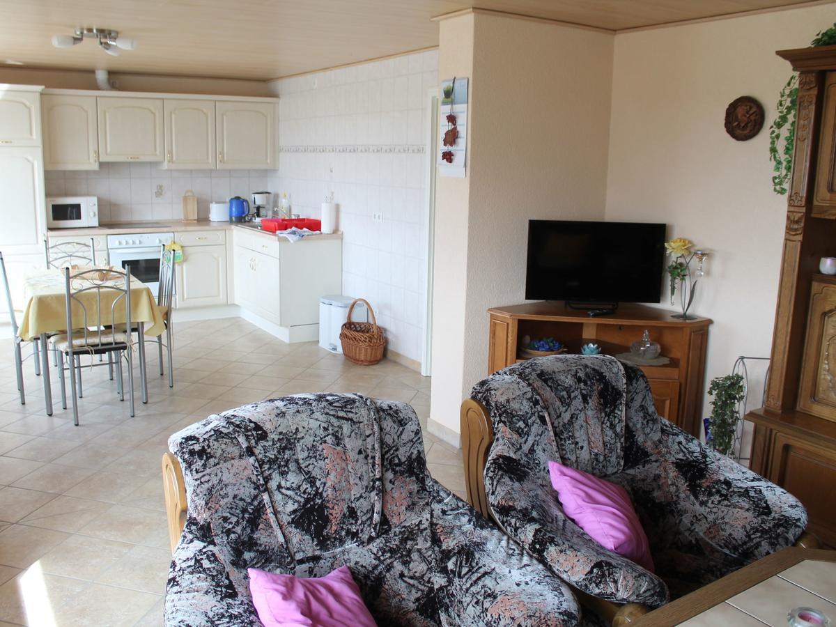 Spacious Apartment In Brusow With Garden Kropelin Luaran gambar