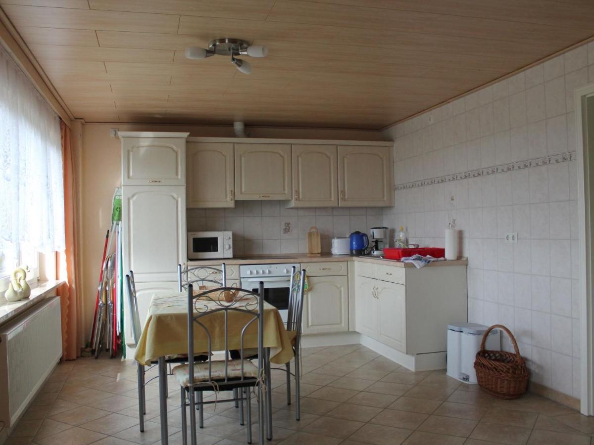 Spacious Apartment In Brusow With Garden Kropelin Luaran gambar